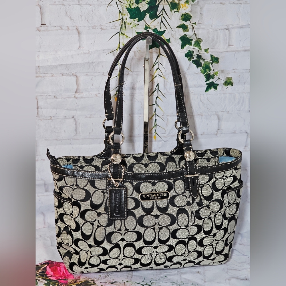 COACH LEATHER SHOULDER BAG